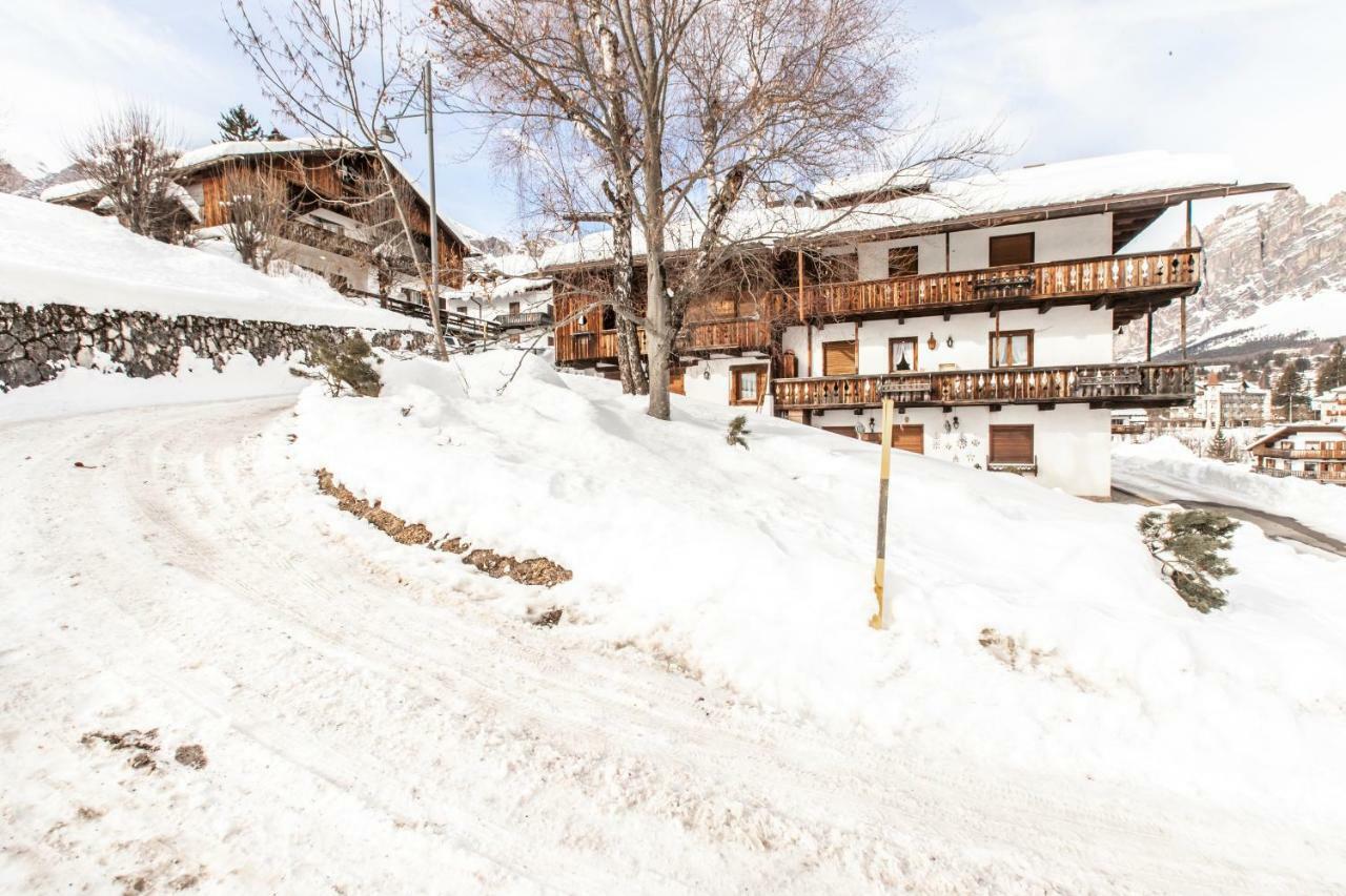 Dolomiti Sweet Lodge コルティーナ・ダンペッツォ エクステリア 写真